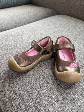 Jumping Jacks Brown Mary Jane Shoes with Pink Lining
